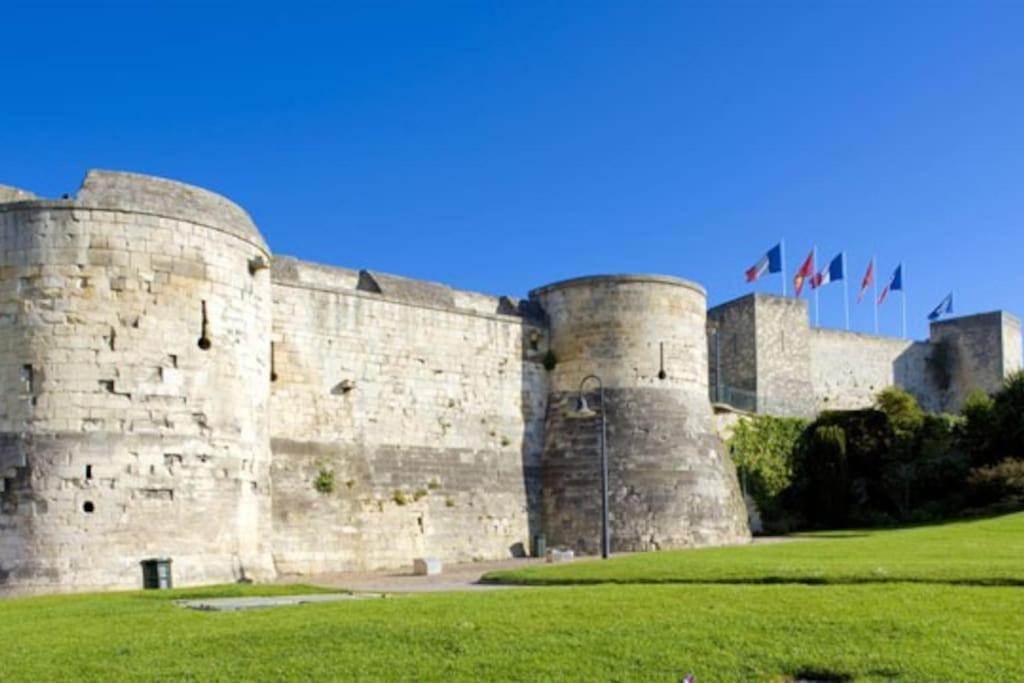 Appart 90M2 Lumineux, Centre, Vue Eglise Penchee Caen Exterior foto